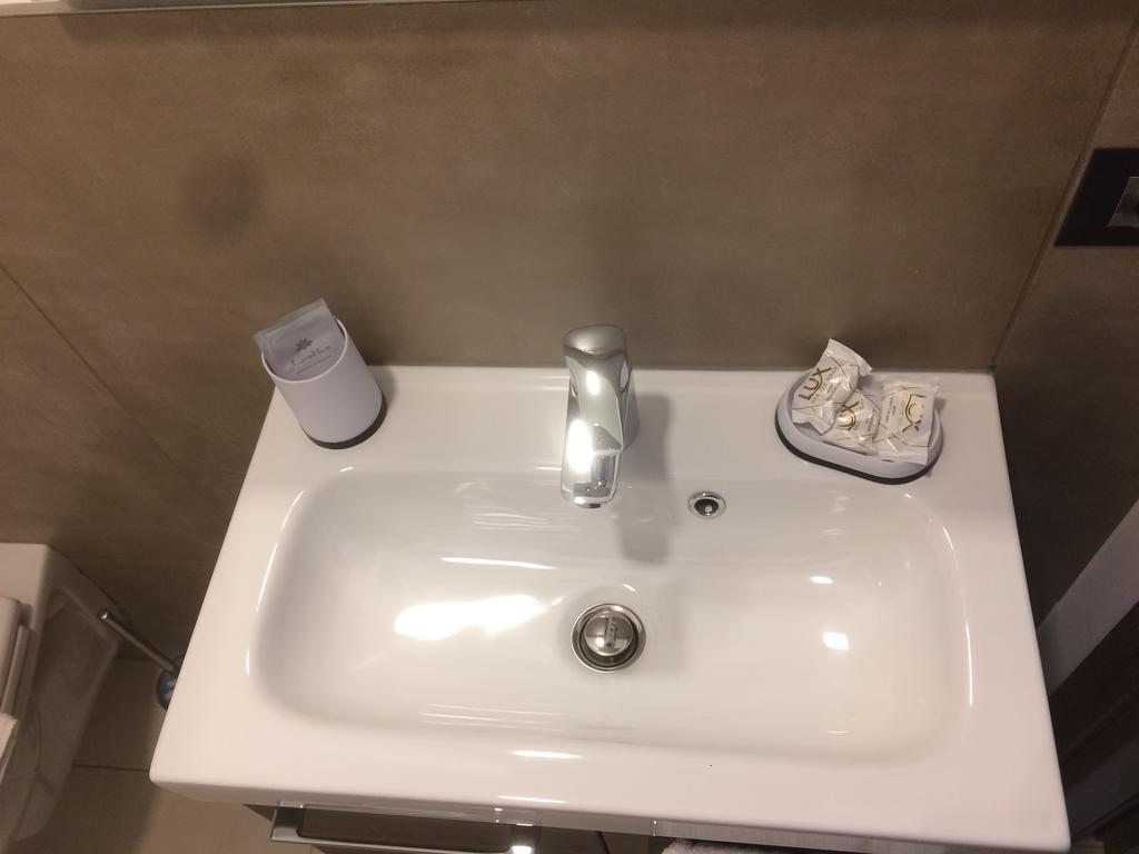 Hotel La Pergola Moniga del Garda Buitenkant foto