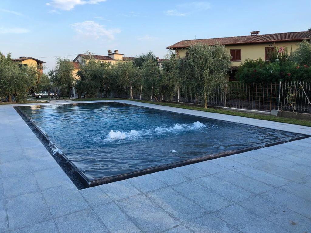Hotel La Pergola Moniga del Garda Buitenkant foto