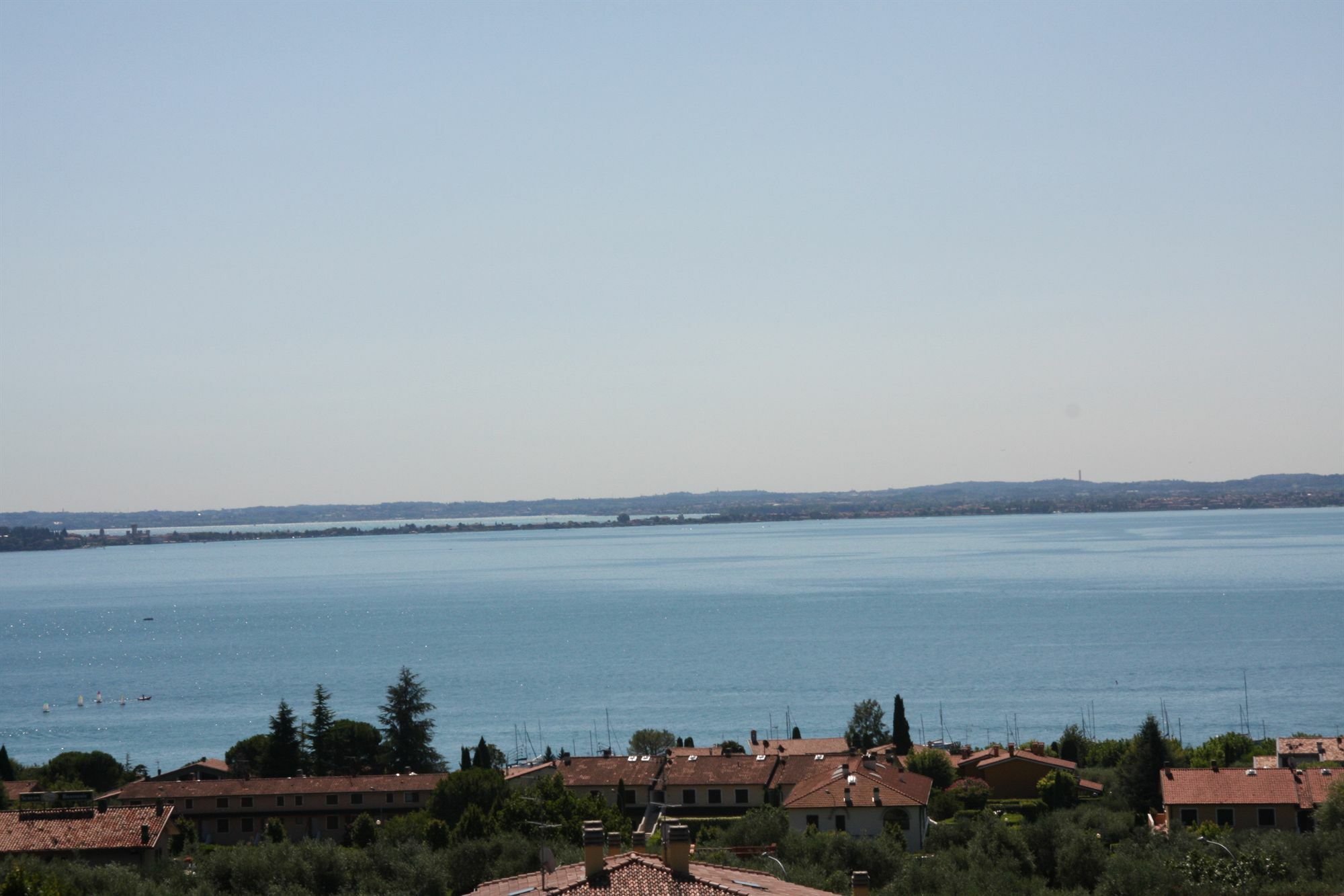 Hotel La Pergola Moniga del Garda Buitenkant foto